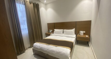 Hotel Darbar-E-Khas Room Type - Deluxe Room