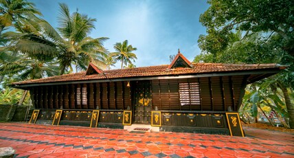 Munroe Island Lake Resort Room Type - Villa Deluxe