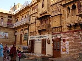 Residency Centre Point