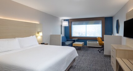 Holiday Inn Express & Suites Phoenix West - Buckeye, an IHG Hotel Room Type - 1 King Suite Communications Accessible Roll in Shower