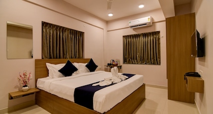Hotel Signature Vista Room Type - Executive Room Hotel Signature Vista Room Type - Executive Room