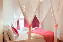 Signature Jacuzzi stay by Cayetana eden Garden