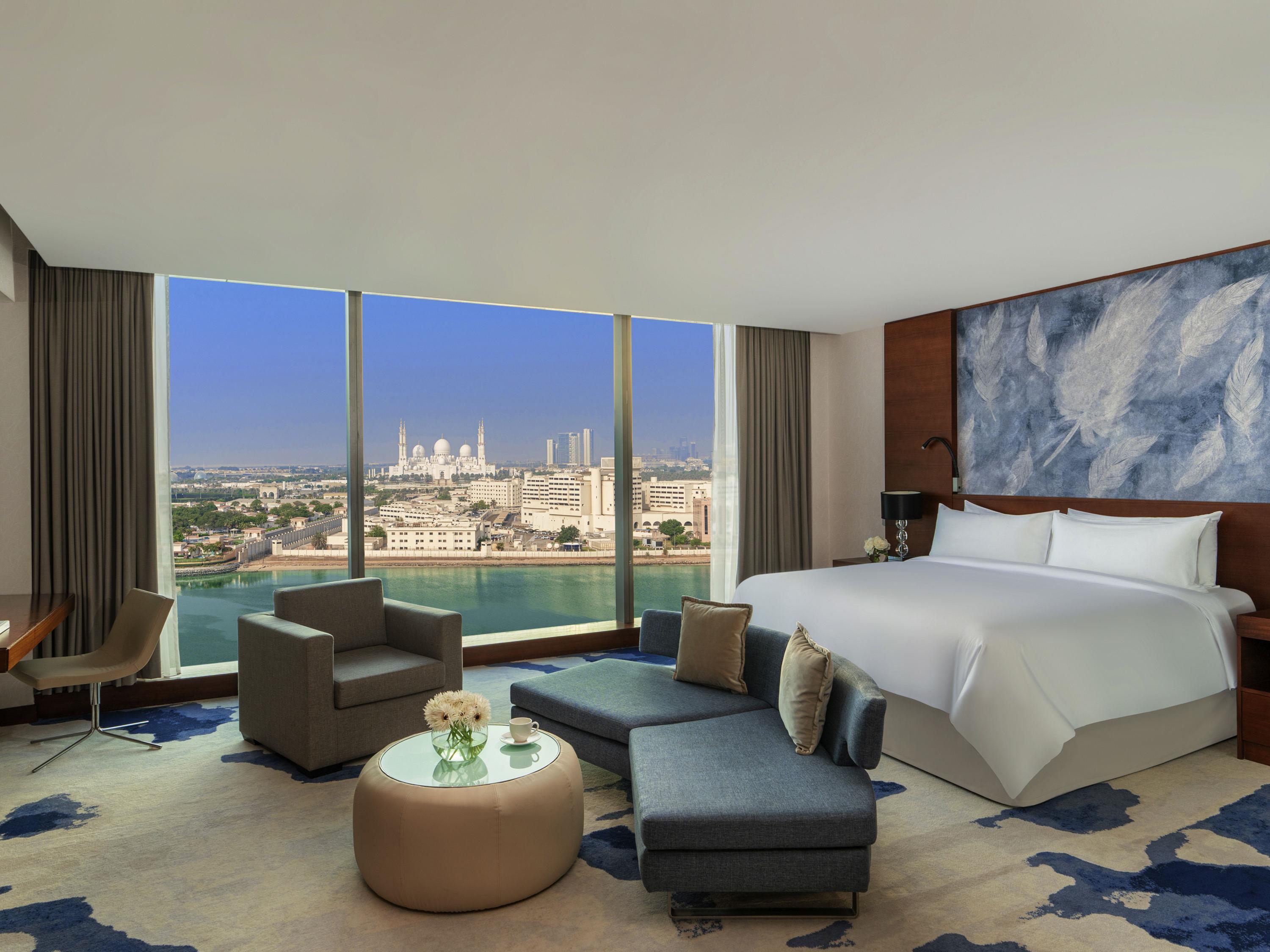 Fairmont Bab Al Bahr - Tap to explore photos