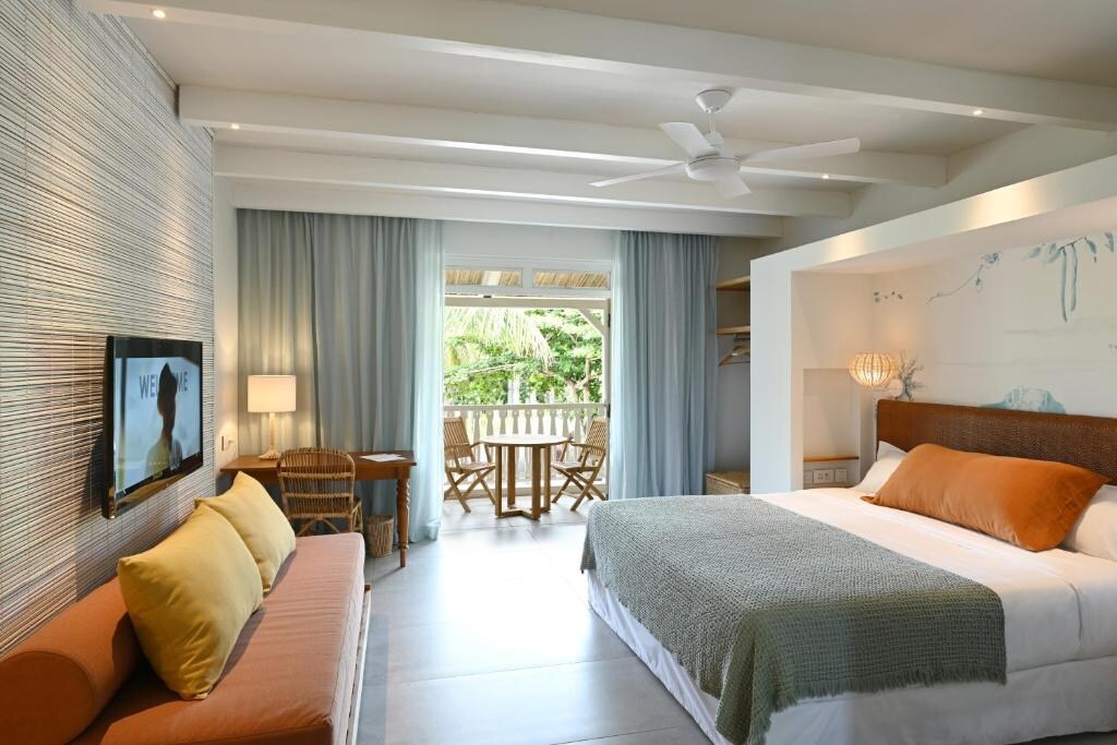 Veranda Grand Baie Hotel & Spa - Tap to explore photos