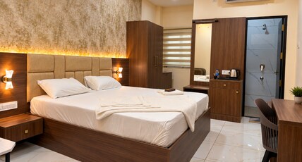 Ram's inn Room Type - Deluxe Room with Air Conditioning
