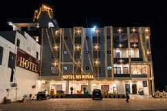 Hotel M S Royal