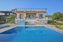 Vibe At Pawna 3BHK