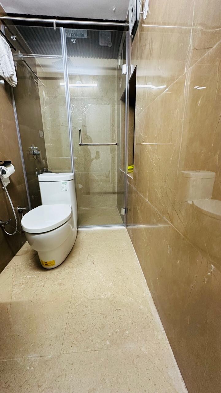 3 BHK COMPLETE APARTMENT ON RENT - Tap to explore photos
