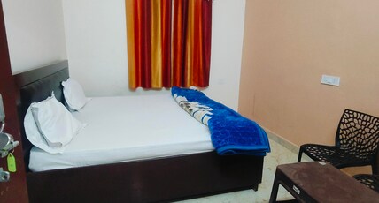 Shree Radhe Radhe Garden / Ayodhya Dham Room Type - Deluxe Room
