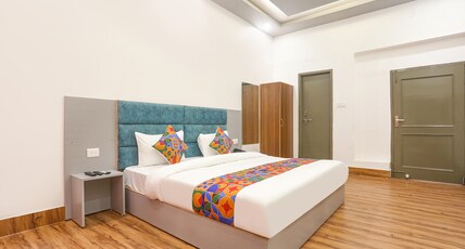 FabHotel Villa The Suites - Nr. Prayagraj Junction Room Type - Premium Room