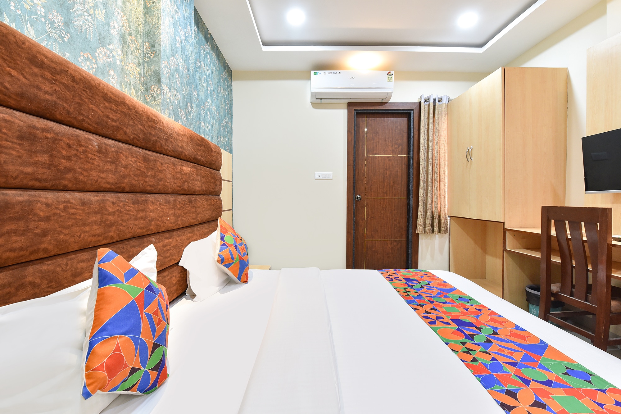 FabHotel Amrit Inn - Tap to explore photos