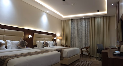 Enrise By Sayaji Kalaburagi Room Type - Executive Deluxe Room With Twin King Bed Enrise By Sayaji Kalaburagi Room Type - Executive Deluxe Room With Twin King Bed