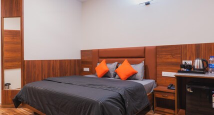 Hotel Morainic Hills, Bhagsu, Mcleodganj Room Type - Superior Room with Balcony