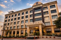 THE VELVISTA HOTEL & RESORT