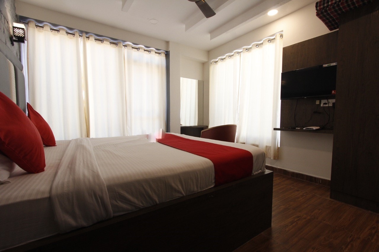 Grand Oceana Beach Resort - Tap to explore photos