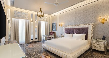Hotel Hillock Ahmedabad Room Type - Junior Suite