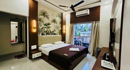 PANCHRATNA EXECUTIVE RESORTS Room Type - Executive Pool View Room