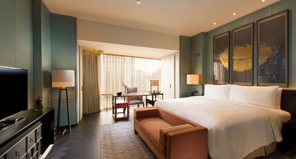 Waldorf Astoria Beijing by Hilton Room Type - KING DELUXE ROOM