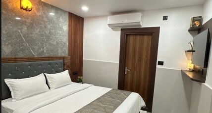 Oxynest Room Type - OXY Executive Deluxe Room