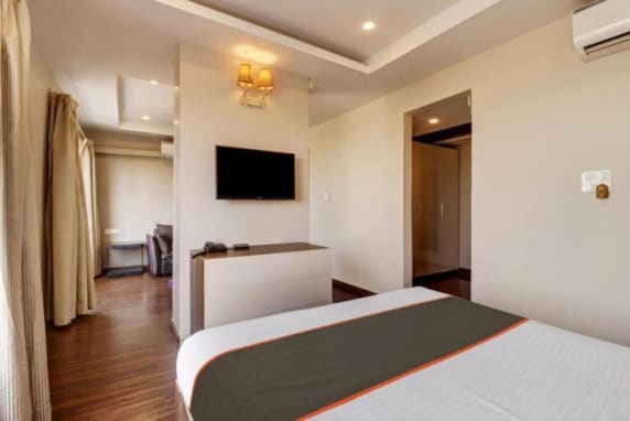 Vits Select Kailash inn - Tap to explore photos