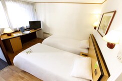 Novotel Jakarta Mangga Dua Square Hotel