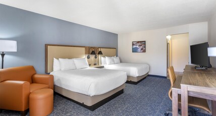 Best Western Plus A Wayfarer's Inn And Suites Room Type - 2 Queen Beds, Non-Smoking, Pet Friendly Room, Microwave And Refrigerator, Wi-Fi, Full Breakfast Best Western Plus A Wayfarer's Inn And Suites Room Type - 2 Queen Beds, Non-Smoking, Pet Friendly Room, Microwave And Refrigerator, Wi-Fi, Full Breakfast