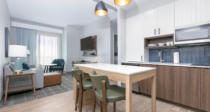 Staybridge Suites SAN ANTONIO  Room Type - 1 Bedroom Suite Communications Accessible 1 King