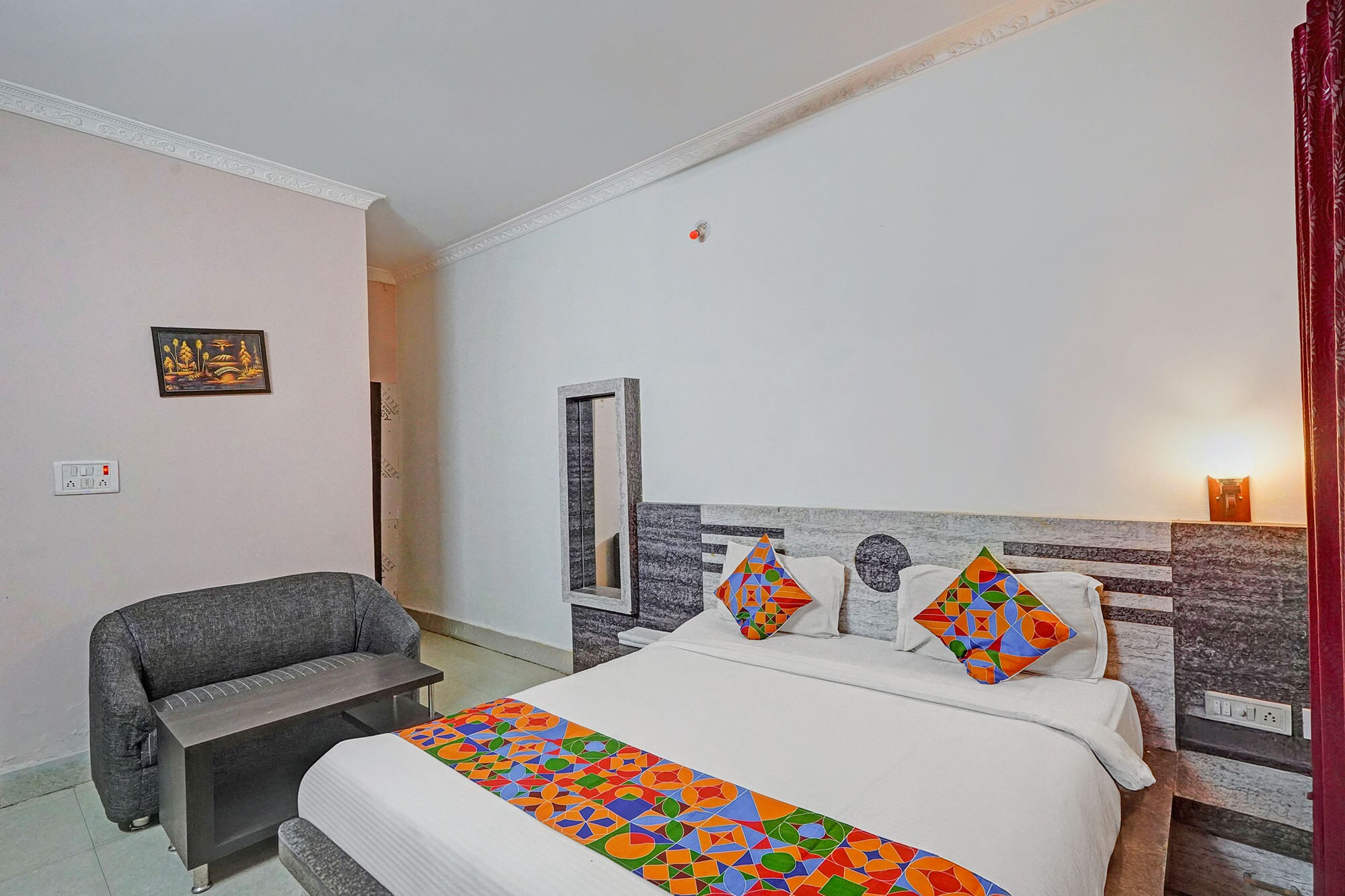 FabHotel Aditya Guest House 3 - Tap to explore photos