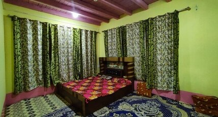 Raees Guest House Naranag Room Type - Room 1