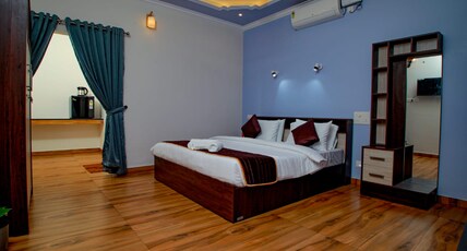 Kallayi Beach Side Resort Room Type - Deluxe Double Sea Facing Room With Balcony