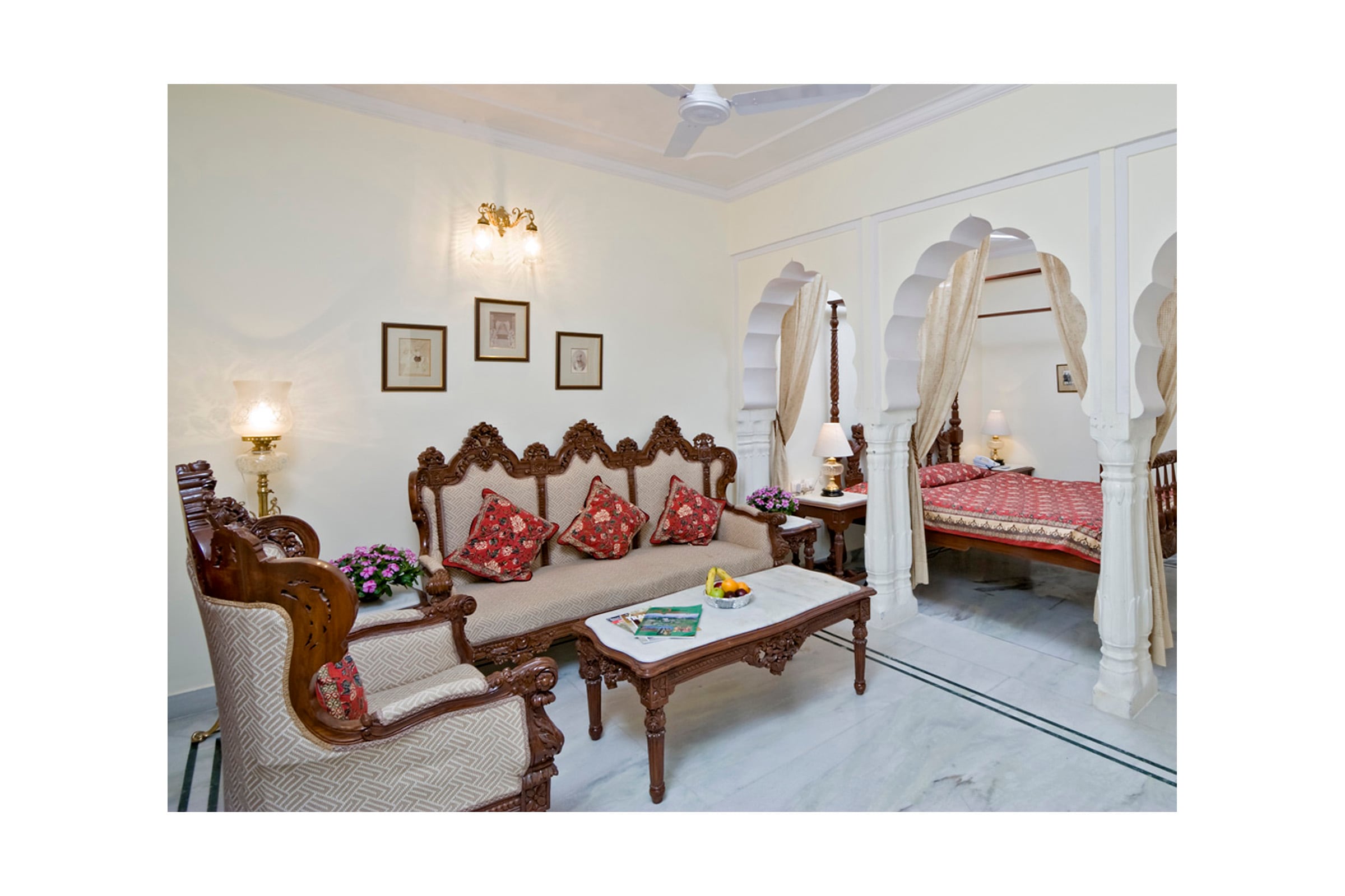 Hotel Mandawa Haveli A City Center Heritage Boutique Hotel - Tap to explore photos