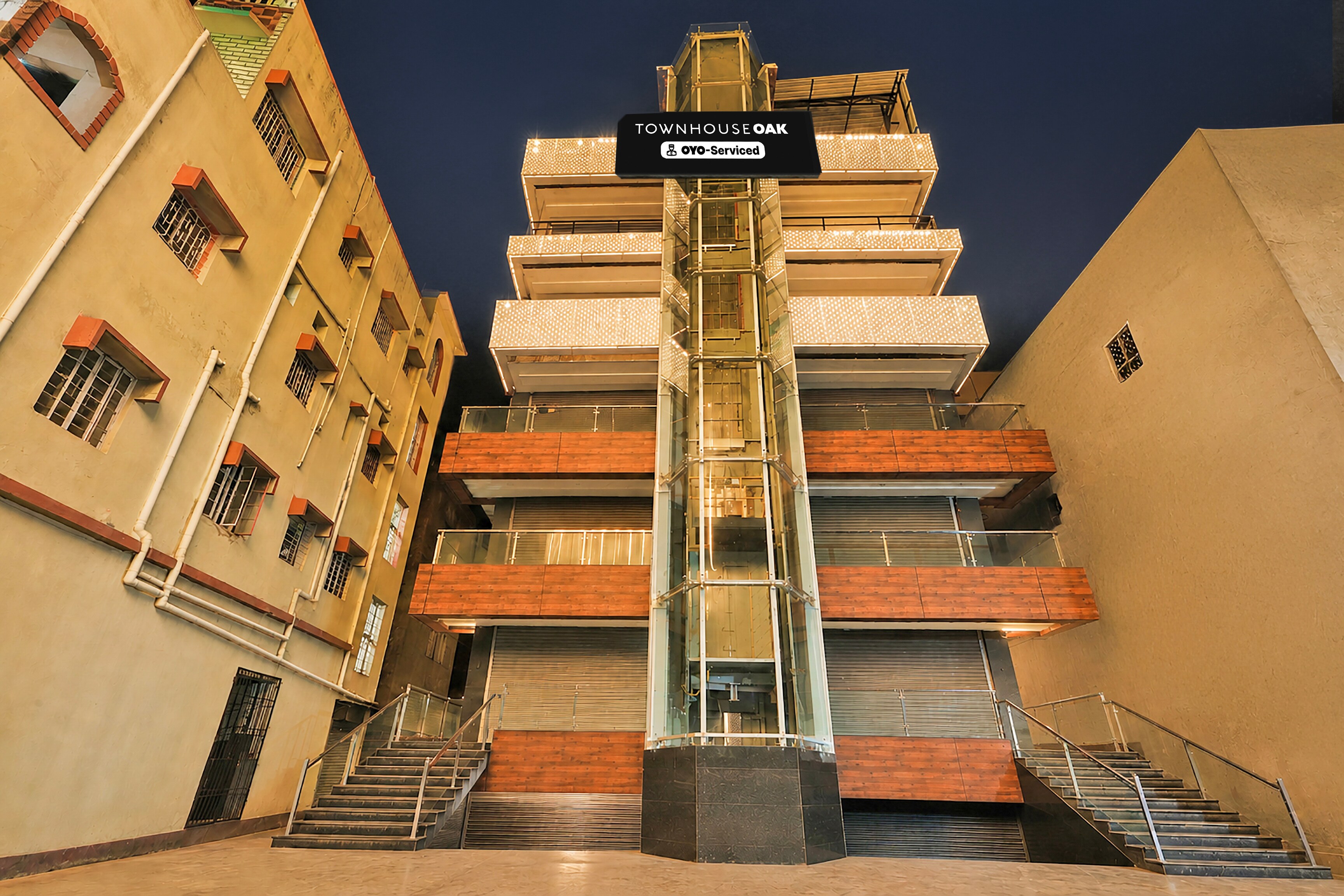 Super Townhouse Oak Dhanbad Railway Junction - Tap to explore photos