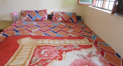 New Shiv Palace by StayApart Room Type - DOUBLE Bedded
