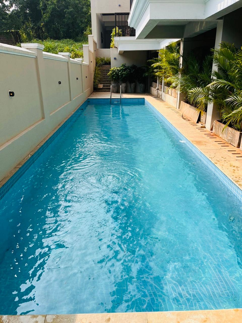 Cozy Luxury Stays - Tap to explore photos