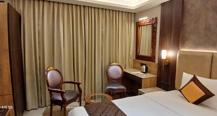 Florys Residency Room Type - Standard Room with Queen Bed