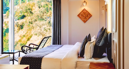 Sunoraa Luxury Hotel And Spa Room Type - Premium Room Sunoraa Luxury Hotel And Spa Room Type - Premium Room