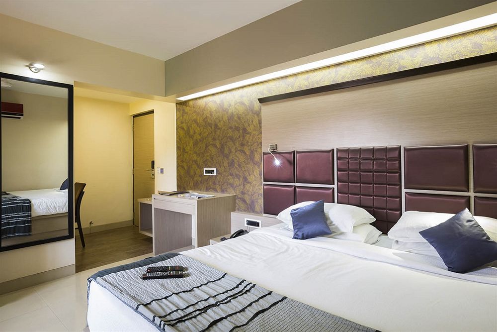 Hotel Oriental Aster Mumbai Airport - Tap to explore photos