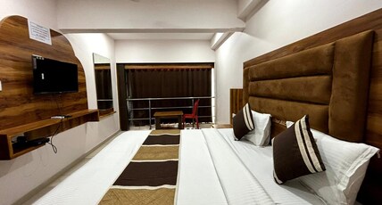 STAR HOTEL Room Type - Classic Room