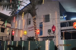 Dolphin House Beach Resort