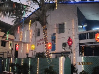 Dolphin House Beach Resort