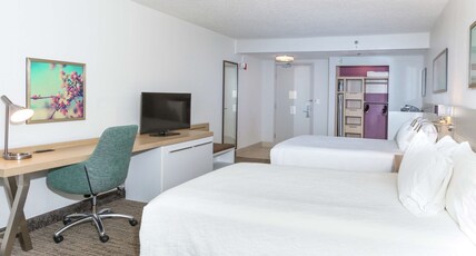 Hilton Garden Inn St. Augustine Beach Room Type - 2 QN MOB HEARING ACC W TUB