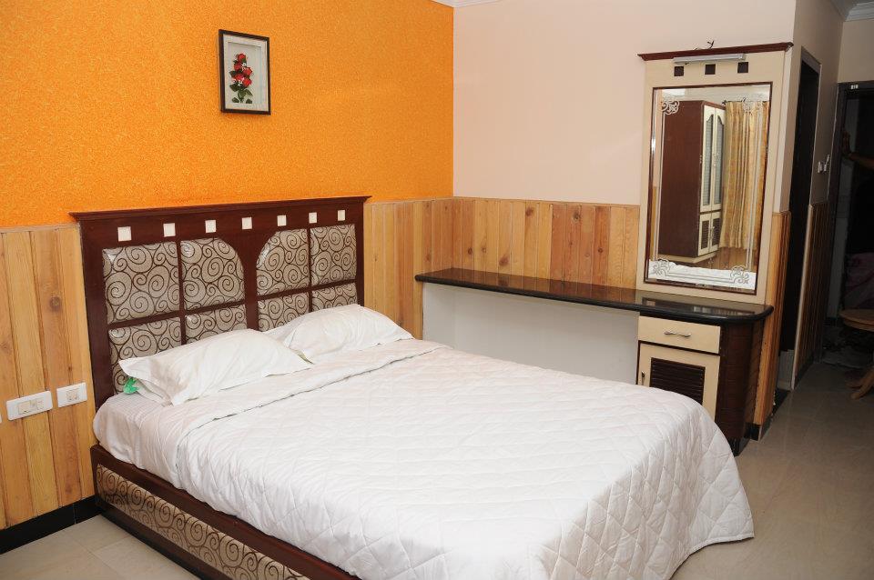 Sree Baalaaji Bhavan - Tap to explore photos