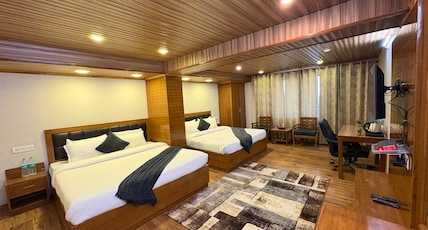 Hotel Himalayan Escape Restaurant and Bar, Kufri Room Type - Family Room with Personal Balcony Hotel Himalayan Escape Restaurant and Bar, Kufri Room Type - Family Room with Personal Balcony