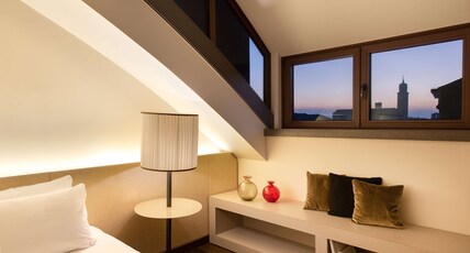 Hyatt Centric Murano Venice Room Type - 1 KING BED JUNIOR SUITE WITH CANAL VIEW Hyatt Centric Murano Venice Room Type - 1 KING BED JUNIOR SUITE WITH CANAL VIEW