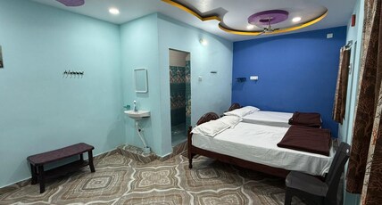 G.M Luxury Hotel Room Type - Family Four Bed Room Non AC