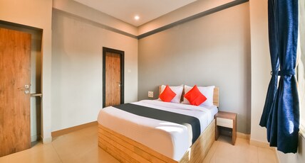 Capital O Amit Palace Room Type - Classic