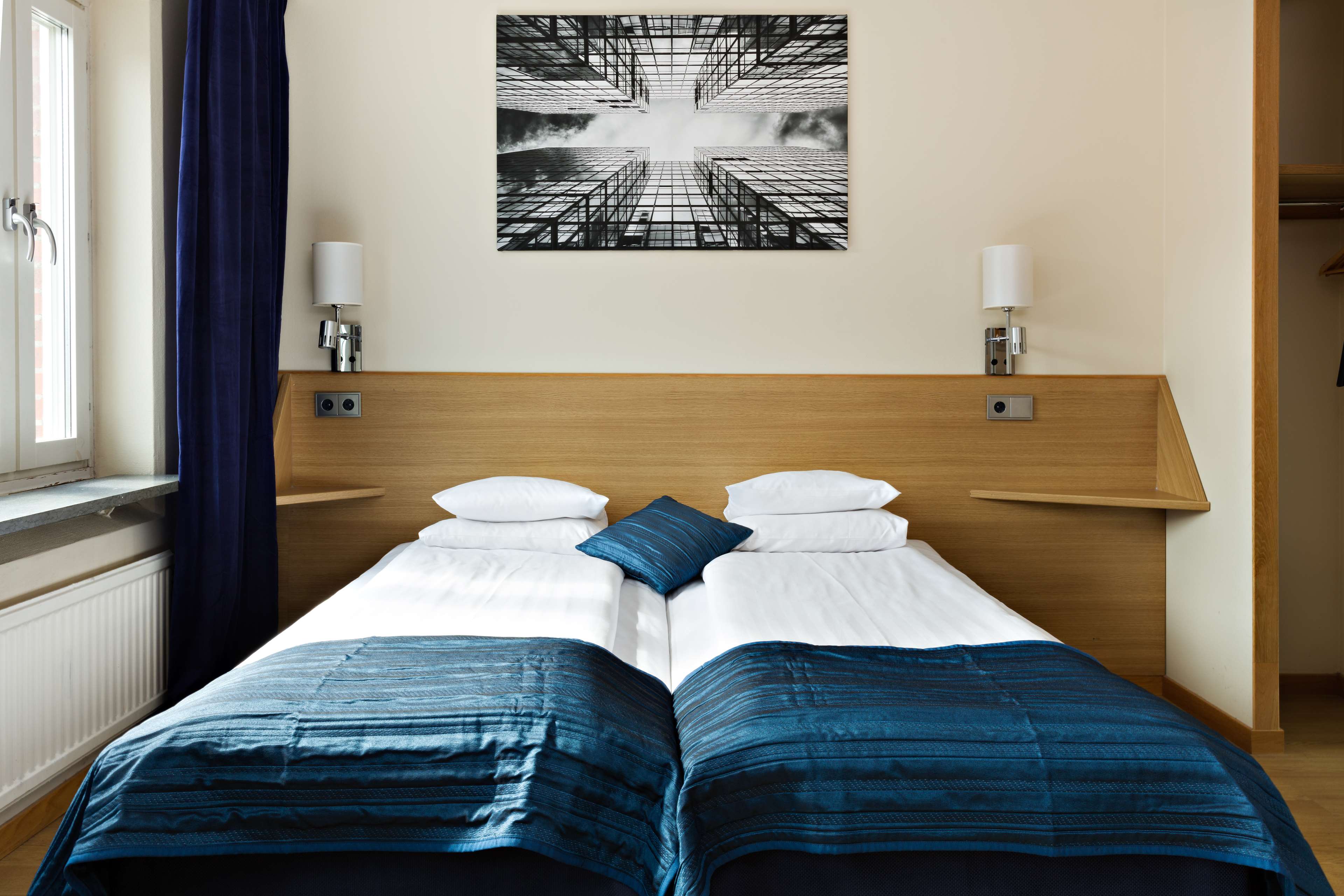 Sure Hotel by Best Western Allen - Tap to explore photos