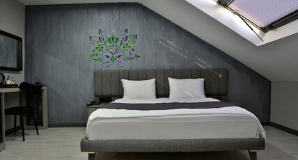 Fly And Stay Airport Hotel Room Type - Deluxe Double or Twin Room Fly And Stay Airport Hotel Room Type - Deluxe Double or Twin Room