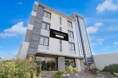 Super Townhouse Reti Bus Terminal Udaipur Formerly Greenland