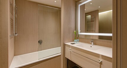 Hyatt Centric Murano Venice Room Type - Bedroom 1